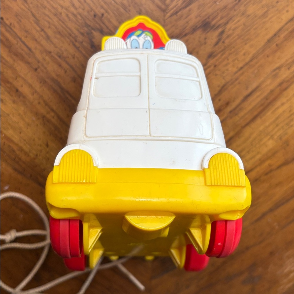 1992 Mattel Disney Mickey Mouse & Friends Pull Along Bus Toy - Picture 4 of 9
